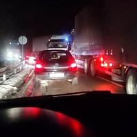 Djelimično odblokiran saobraćaj u Stuparima: Vozači idu uskim prolazom