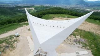 Mjesto gdje su se vodile odlučujuće bitke: Završena izgradnja spomenika "Krila slobode" na brdu Žuč
