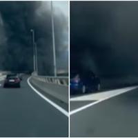 Video / Šta se dešava na Stupu: Iznad kružnog toka kulja crni dim 