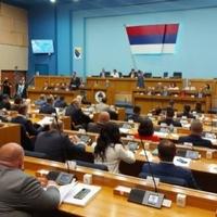 Stevandić i pojedini delegati unaprijed protiv Rezolucije o osudi genocida u Srebrenici