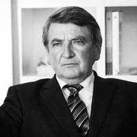 Preminuo Mujo Hadžiomerović, direktor Instituta za nestale osobe Bosne i Hercegovine