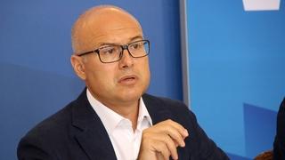 Ministar odbrane Srbije: Razočarani smo reakcijom KFOR-a