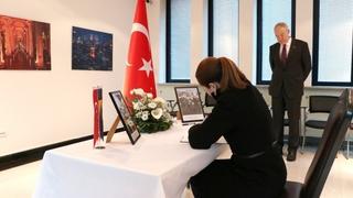 Čelnici Kantona Sarajevo se upisali u Knjigu žalosti u Ambasadi Turske