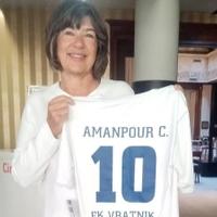 Kristijan Amanpur dobila dres FK Vratnik: "Cijenimo i pamtimo"