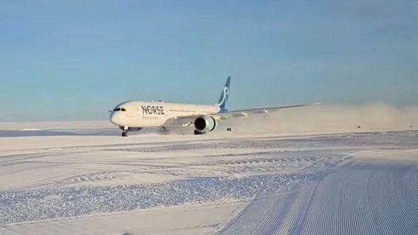 Boeing 787 najveći je putnički avion koji je ikad sletio na Antarktik - Avaz