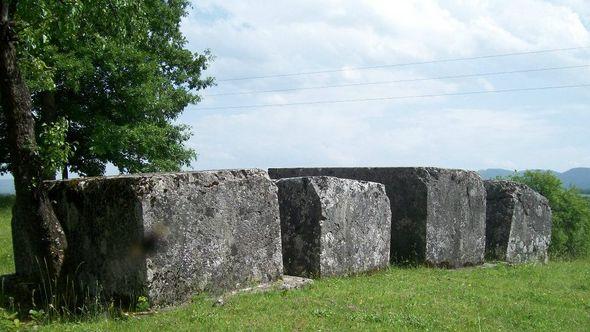 Stećci u Lađevinama kod Rogatice opisani su u Kuripešićevom putopisu  - Avaz