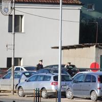 "Avaz" saznaje: U Gračanici teško povrijeđen policajac, prebačen u UKC Tuzla