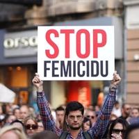 Veliki broj građana Sarajeva na protestu nakon stravičnog ubistva u Gradačcu: "Šutnja je odobravanje", "Stop femicidu"