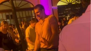 Video / Jokić se opustio na odmoru, pa zaplesao uz hit Zdravka Čolića