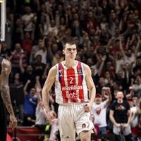 Uznemirujuće / Košarkaš Partizana udario u lice igrača Zvezde, oglasili se "crveno-bijeli"