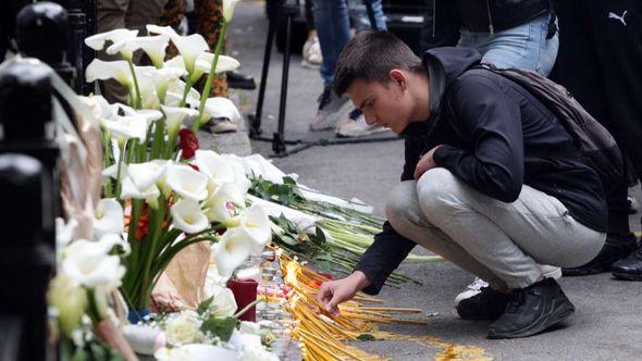 Brojni građani Srbije odaju počast poginulima - Avaz