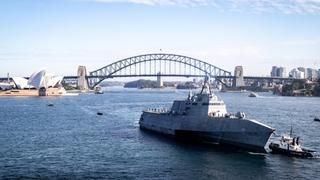 Američka mornarica uplovila u Sidnej: "Ponaša se kao san"