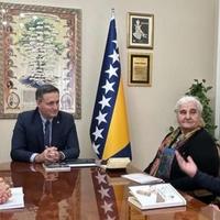 Bećirović razgovarao sa Majkama Srebrenice