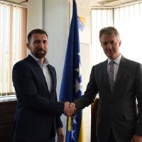 Delić i ambasador Rajli: Razgovarali o dugoročnom oporavku Federacije BiH