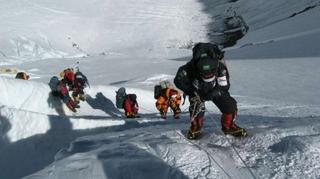 Prve žrtve ove sezone na Mont Everestu: Pronađena dva tijela