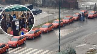 Crveni Taxi se srdačno odazvao akciji: Ponudio 14 vozila za prevoz volontera Pomozi.ba