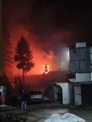Veliki požar na Vlašiću: Gori poznati hotel
