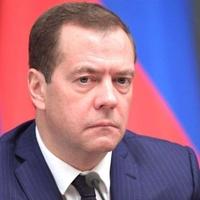 Medvedev: Glupi funkcioneri Britanije su legitimne ratne mete