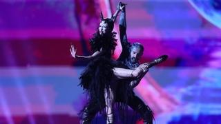 Finale Eurosonga: Predstavnica Irske izvela "obred" na bini