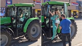 Tijanu otac dovezao traktorom na maturu: "Nema čega da me bude sramota, ja sam sa sela"