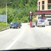 Sudar kod Travnika: Motocikl se zabio u auto, Hitna na terenu