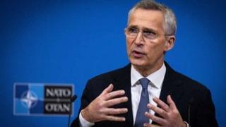 NATO razmatra stavljanje nuklearnog oružja u stanje pripravnosti
