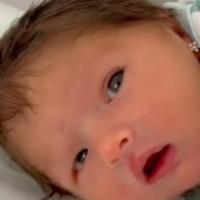 Majka se našla na meti osuda: Tek rođenoj bebi probušila uši 