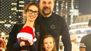 Konaković objavio fotografiju sa porodicom i emotivnu poruku: Hvala dragom Bogu bili smo zdravi, mnogo više sretni nego tužni