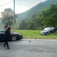 Nesreća u Srednjem: Sudar dva automobila, ima povrijeđenih