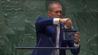 Izraelski ambasador Erdan izazvao incident: Uništio kopiju Povelje UN-a