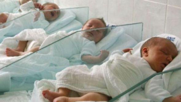 U Općoj bolnici "Prim. dr. Abdulah Nakaš" rođene su dvije djevojčice - Avaz