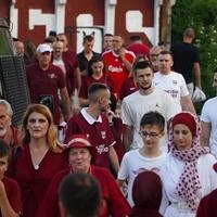 Navijači Sarajeva u velikom broju pristižu na stadion, igrači će imati veliku podršku