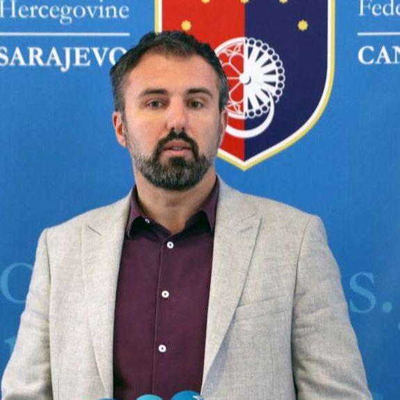 Stojanović odgovorio Islamskoj zajednici: Moja reakcija se odnosila na izjavu predsjednika SDA