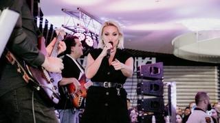 Goca Tržan održala koncert u Bingo tržnom centru u Živinicama
