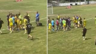 Video / Skandal u Foči: Navijač utrčao na teren i nogom u glavu udario povrijeđenog igrača Bosne (17)