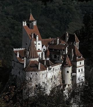 Misteriozni dvorac Drakule privlači pažnju turista: Godišnje ga posjeti preko 500.000 ljudi