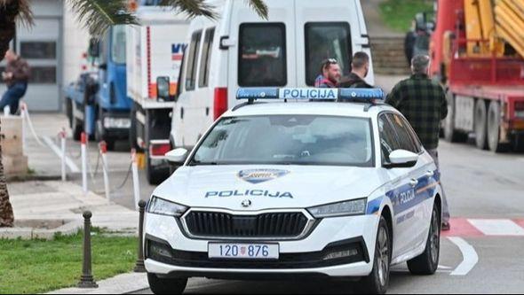 Policija obavlja uviđaj - Avaz