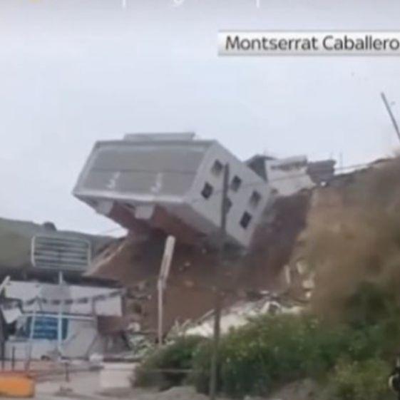 Meksiko: Cijela zgrada se srušila na cestu