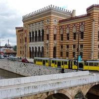 NUB BiH odgovorio Karić: Ne odustajemo od prava na Vijećnicu