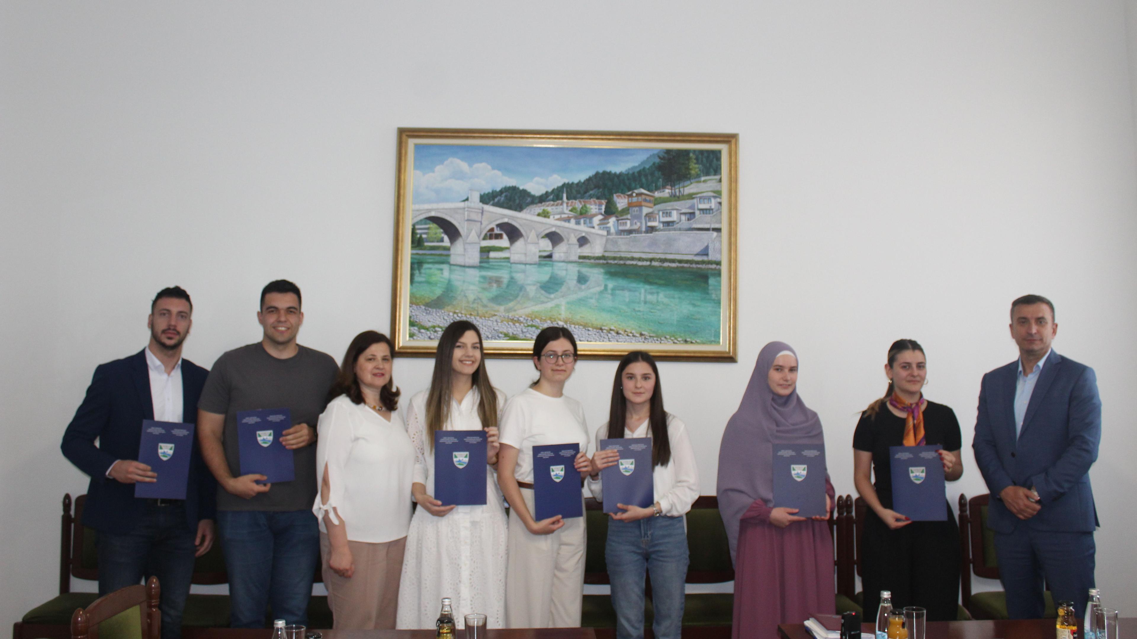 Grad Konjic nagradio najuspješnije studente povodom Dana grada