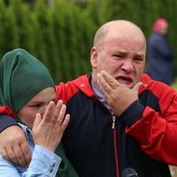 "Avaz" na licu mjesta: Klanjana dženaza u Bratuncu, ukopano šest žrtava 