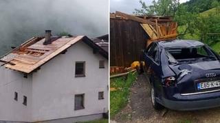 Foto / Nevrijeme je napravilo haos kod bh. grada: Skidalo krovove s kuća i razbijalo automobile
