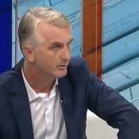 Jasmin Kadić: Uništavajući UKC Tuzla, SDA i DF dovode u opasnost i njegove pacijente