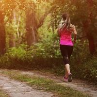 30 minuta trčanja ili 10.000 koraka: Studija otkriva što je bolje za mršavljenje