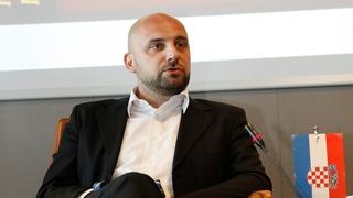 Politički analitičar iz Zagreba Denis Avdagić za "Avaz": Priliku za korak naprijed BiH mora odmah iskoristiti