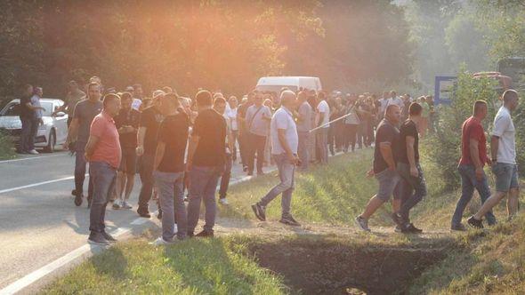 Protest podrške Dodiku - Avaz