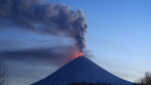 Erupcija vulkana Ključevskaja Sopka - Avaz