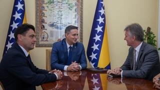 Bećirović i Rajli: Važno je jačati saradnju BiH i UK