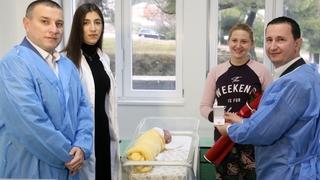 Gradonačelnik Trebinja darovao prvorođenu bebu u Novoj 2024. godini