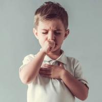 Šta raditi kad djetetu nešto zapne u ustima